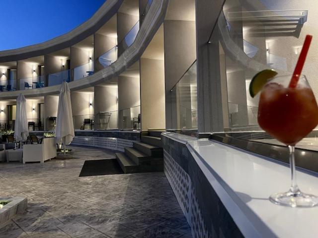 Ebbi Hotel Dhermi Luaran gambar