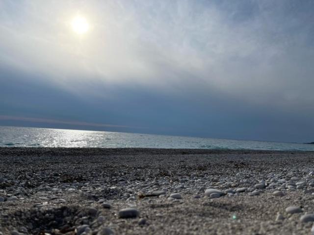 Ebbi Hotel Dhermi Luaran gambar