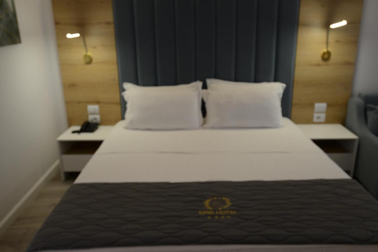 Ebbi Hotel Dhermi Luaran gambar