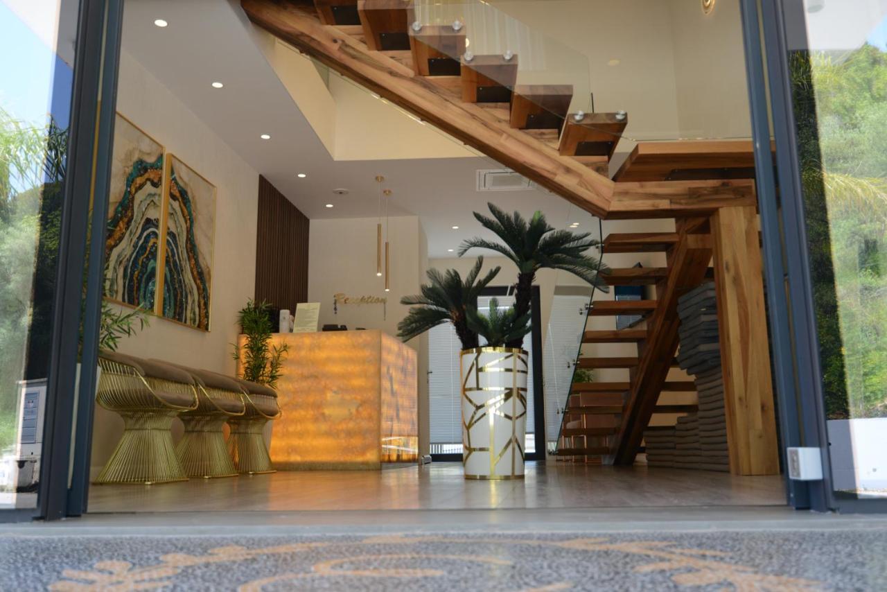 Ebbi Hotel Dhermi Luaran gambar