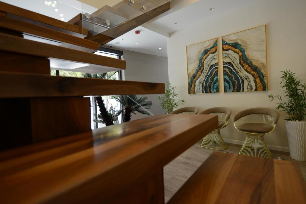 Ebbi Hotel Dhermi Luaran gambar